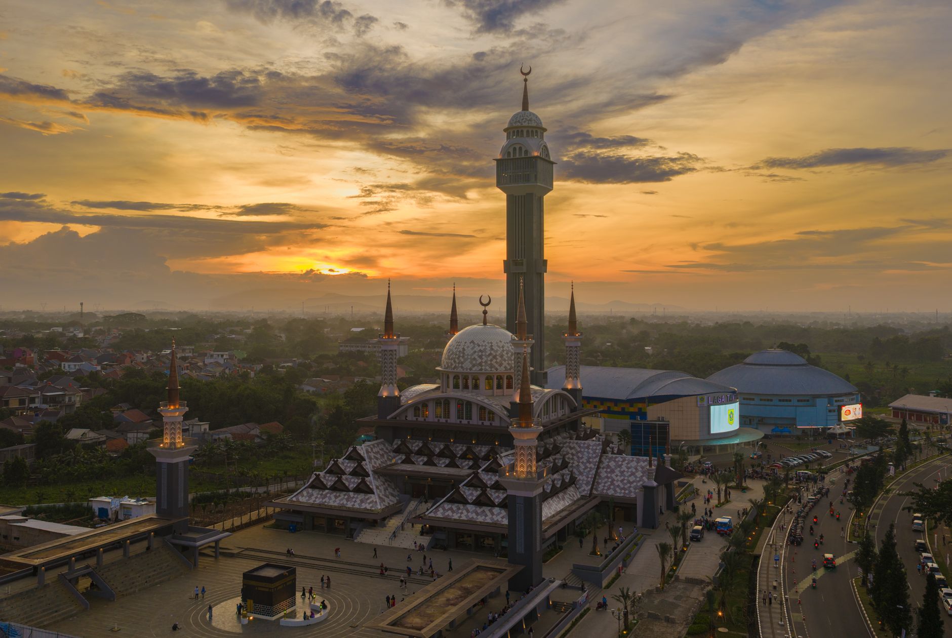 Rumah strategis dekat sekolah Islam terpadu Cibinong untuk keluarga sakinah.